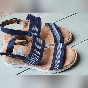 Bob's by Skechers Memory Foam Platform  Sandals 💙